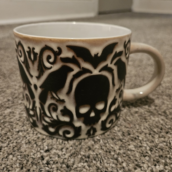 Salem St Other - Skull & Raven Ceramic Mug Halloween Spooky
